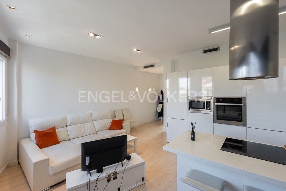 2 soveværelse Lejlighed til salg i Valencia by - € 700.000 (Ref: 9080112)
