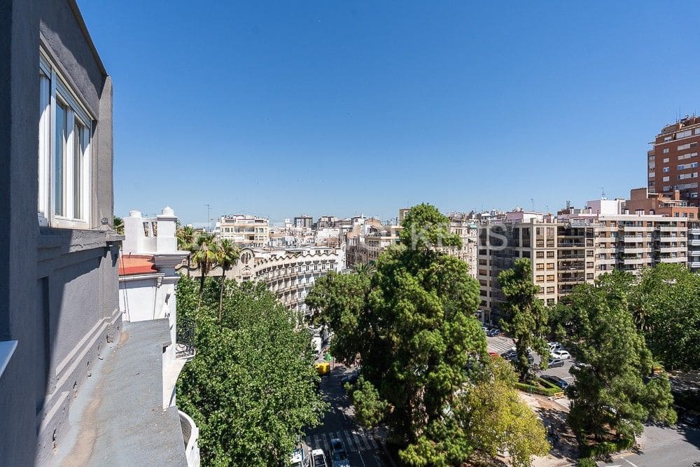 2 soveværelse Lejlighed til salg i Valencia by - € 700.000 (Ref: 9080112)