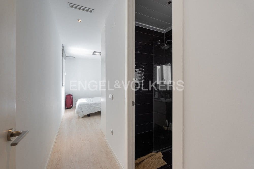 2 soveværelse Lejlighed til salg i Valencia by - € 700.000 (Ref: 9080112)