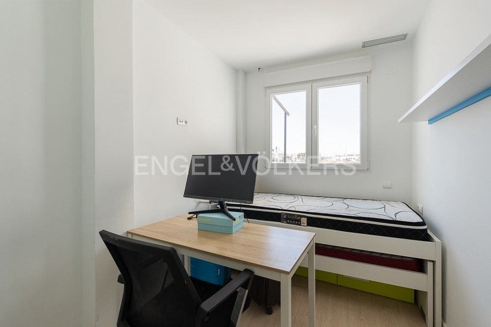 2 soveværelse Lejlighed til salg i Valencia by - € 700.000 (Ref: 9080112)