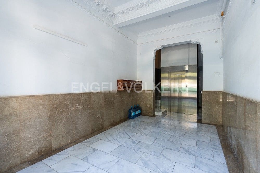 2 soveværelse Lejlighed til salg i Valencia by - € 700.000 (Ref: 9080112)