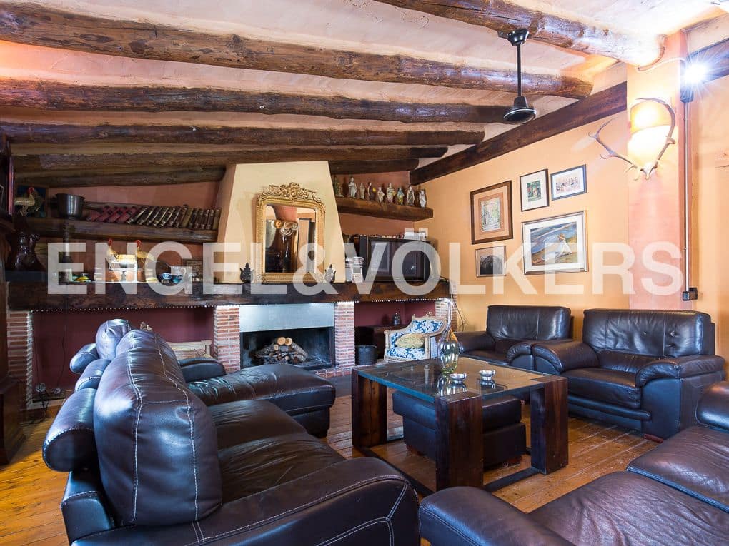 4 bedroom Finca/Country House for sale in Enguera with pool garage - € 1,350,000 (Ref: 9080117)