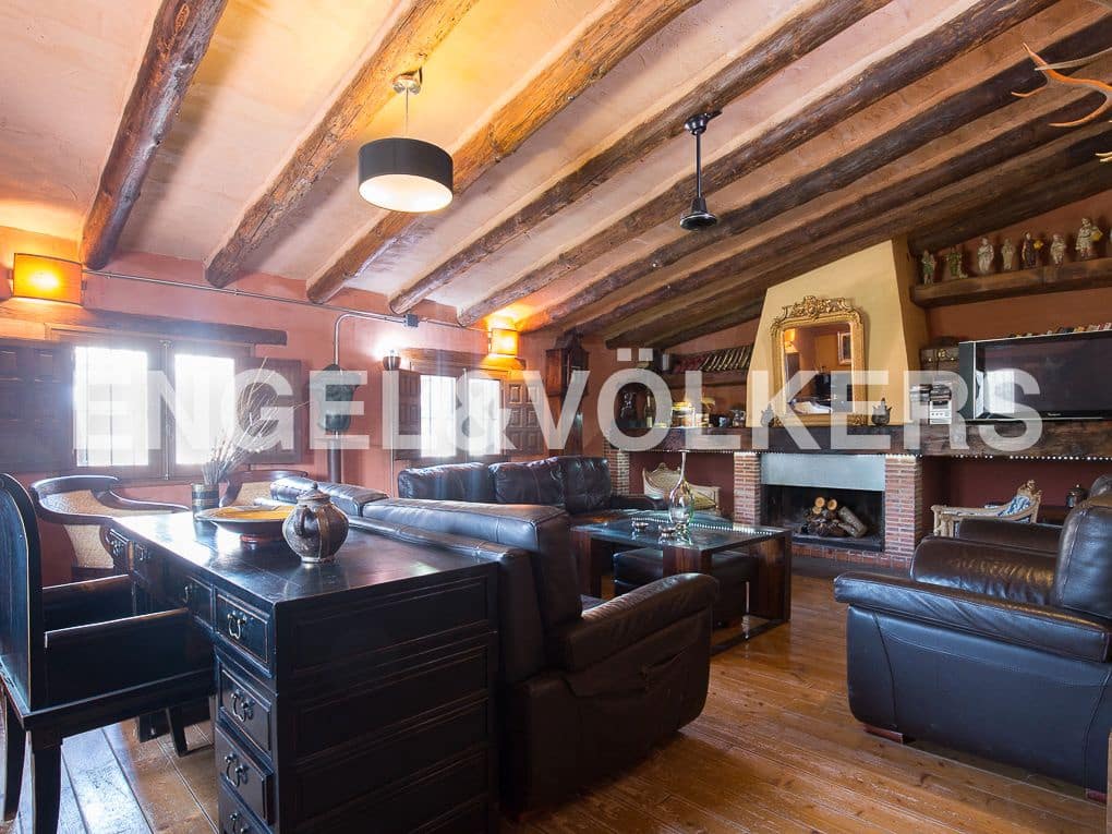 4 bedroom Finca/Country House for sale in Enguera with pool garage - € 1,350,000 (Ref: 9080117)