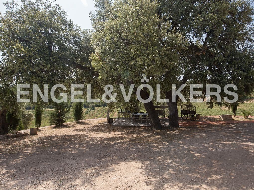 4 bedroom Finca/Country House for sale in Enguera with pool garage - € 1,350,000 (Ref: 9080117)