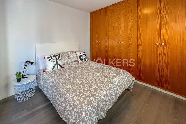 1 soveværelse Lejlighed til leje i La Seu, Valencia by - € 1.300 (Ref: 9080126)