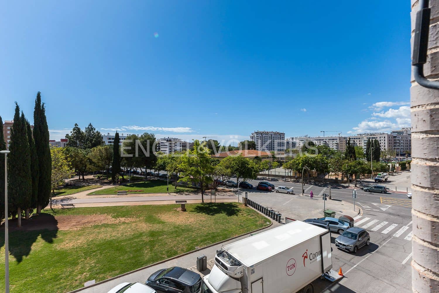 4 bedroom Flat for sale in Castello de la Plana with garage - € 315,000 (Ref: 9080145)