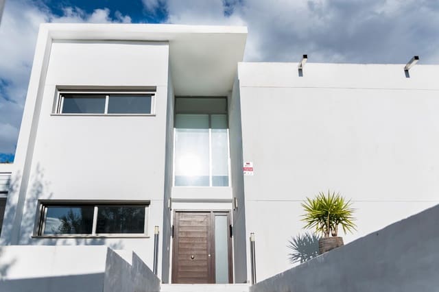 3 soverom Villa til leie i La Cañada, Paterna med svømmebasseng garasje - € 3 400 (Ref: 9080156)