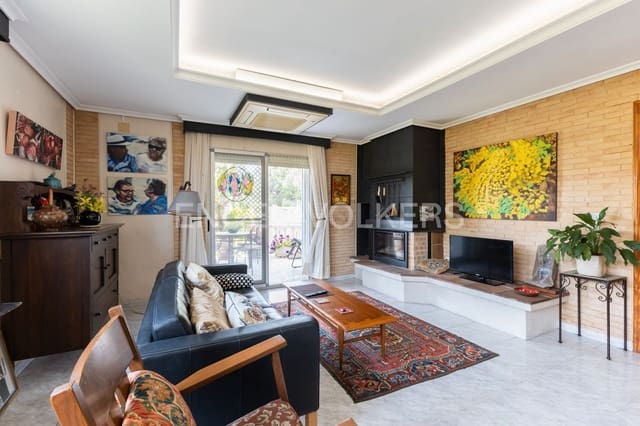 4 quarto Moradia para venda em Vinaròs com piscina garagem - 355 000 € (Ref: 9080176)