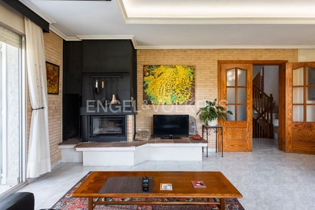 4 quarto Moradia para venda em Vinaròs com piscina garagem - 355 000 € (Ref: 9080176)