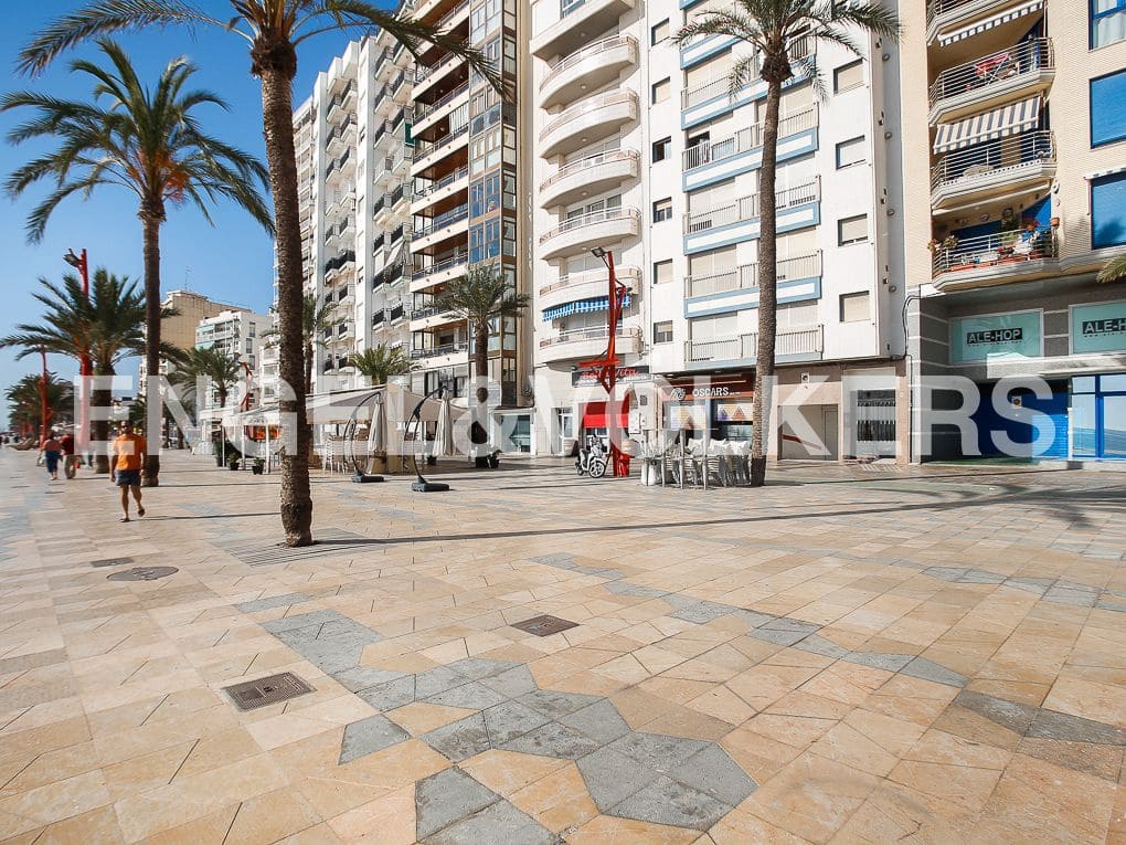 4 quarto Moradia para venda em Vinaros com piscina garagem - 355 000 € (Ref: 9080176)