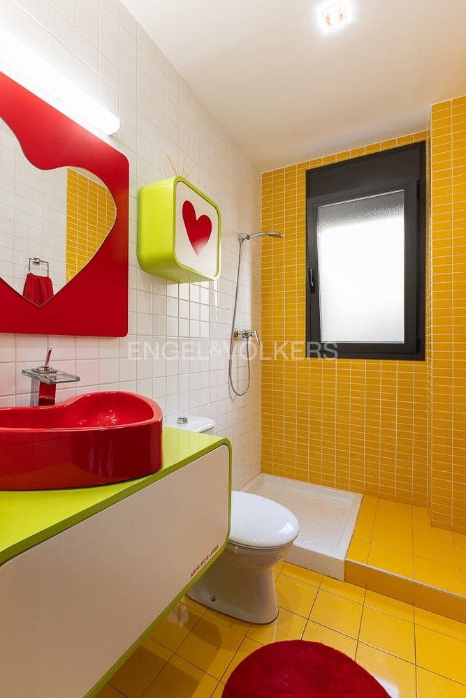 4 slaapkamer Villa te koop in Paterna met zwembad garage - € 577.000 (Ref: 9080181)