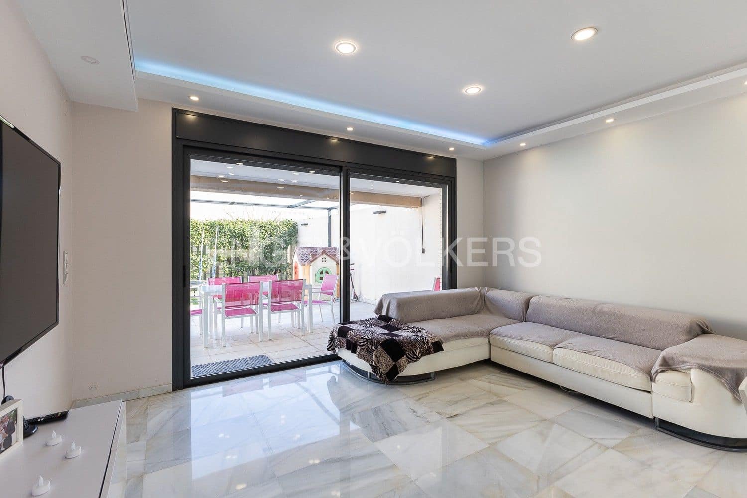 4 slaapkamer Villa te koop in Paterna met zwembad garage - € 577.000 (Ref: 9080181)