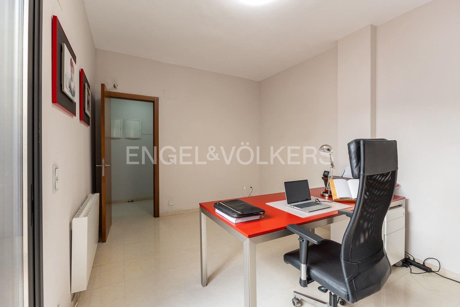 4 slaapkamer Villa te koop in Paterna met zwembad garage - € 577.000 (Ref: 9080181)