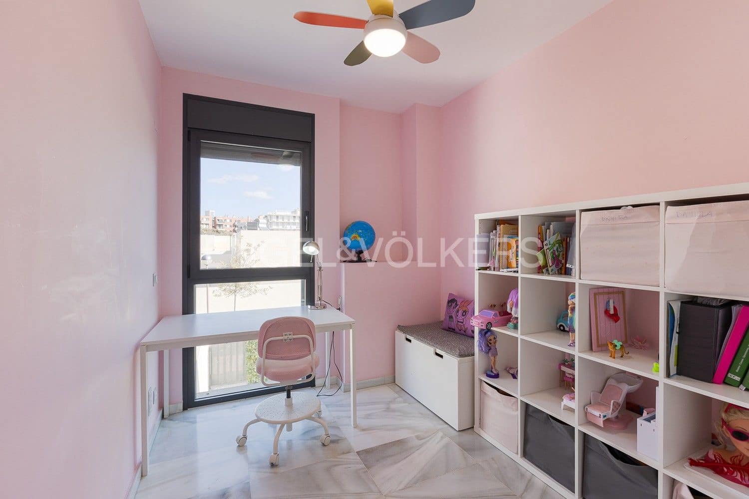 4 slaapkamer Villa te koop in Paterna met zwembad garage - € 577.000 (Ref: 9080181)