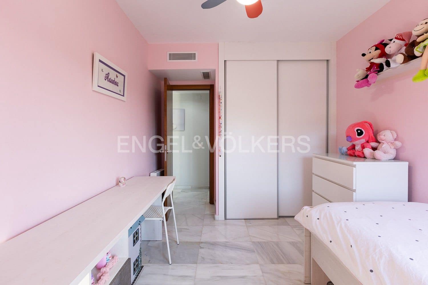4 slaapkamer Villa te koop in Paterna met zwembad garage - € 577.000 (Ref: 9080181)