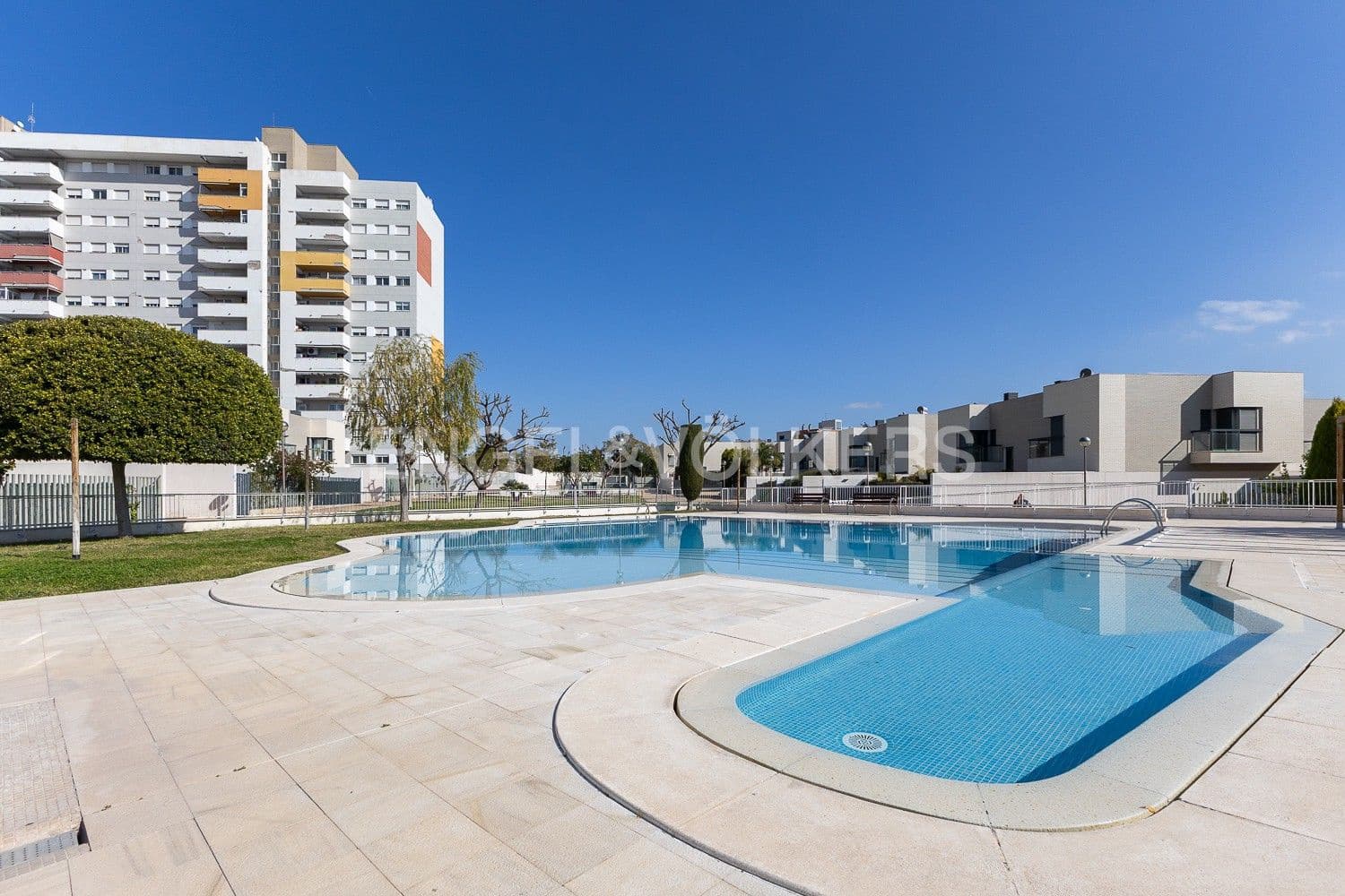 4 slaapkamer Villa te koop in Paterna met zwembad garage - € 577.000 (Ref: 9080181)