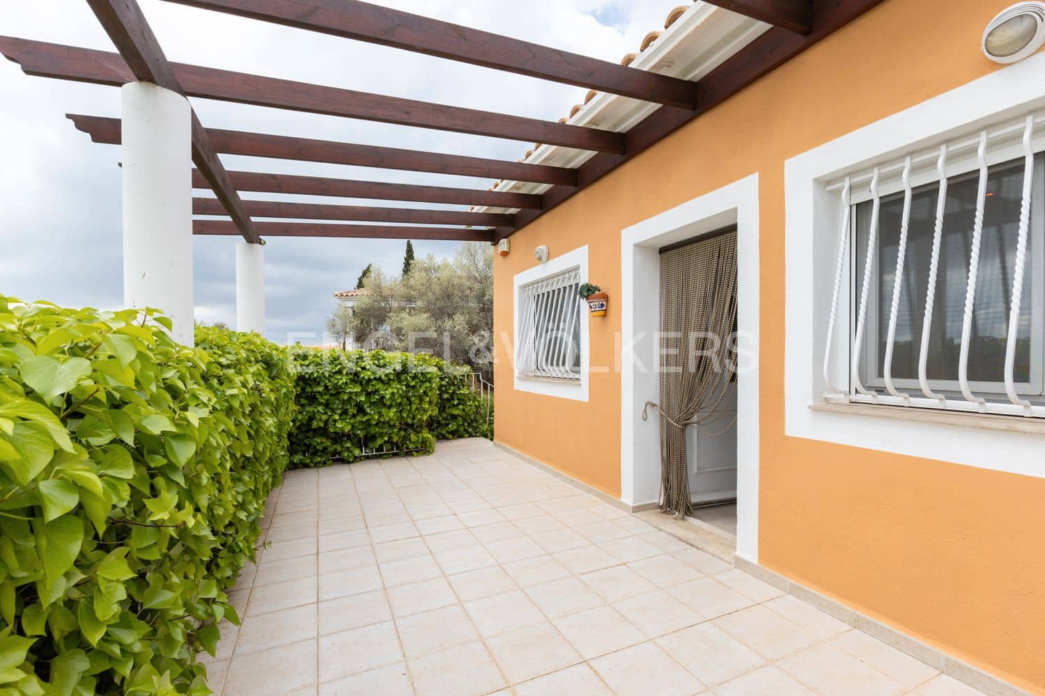 5 bedroom Villa for sale in Sant Jordi with pool garage - € 780,000 (Ref: 9080190)