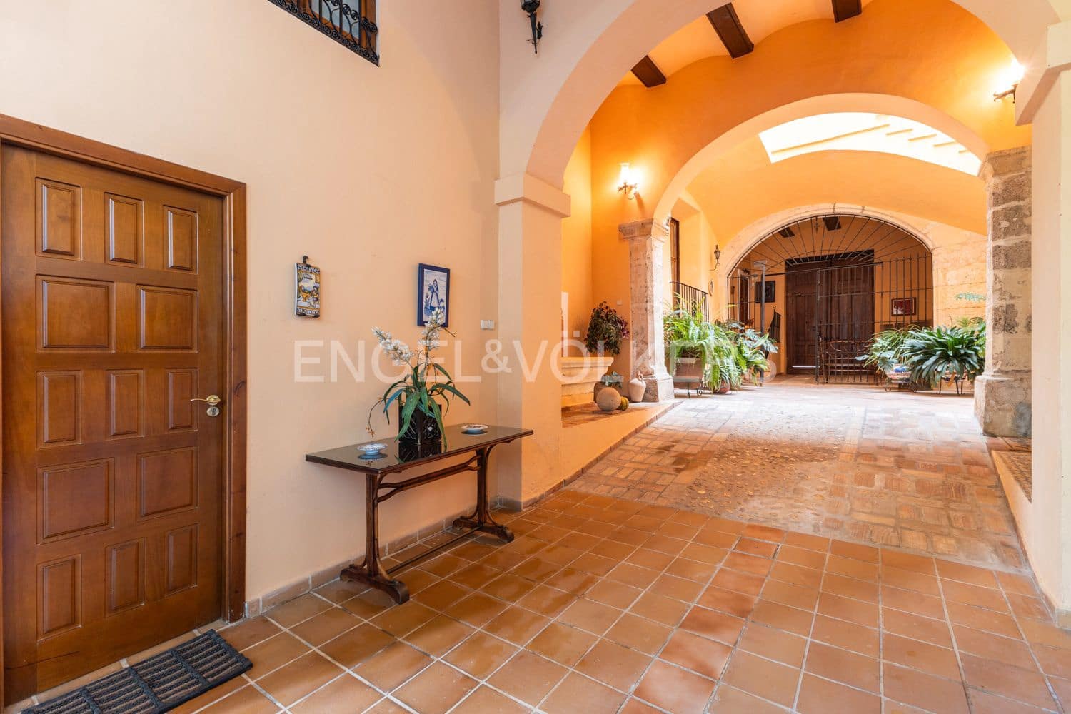 12 sovrum Hotell till salu i Xativa med pool garage - 875 000 € (Ref: 9080205)