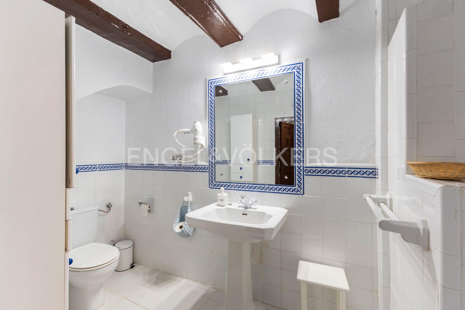 12 sovrum Hotell till salu i Xativa med pool garage - 875 000 € (Ref: 9080205)