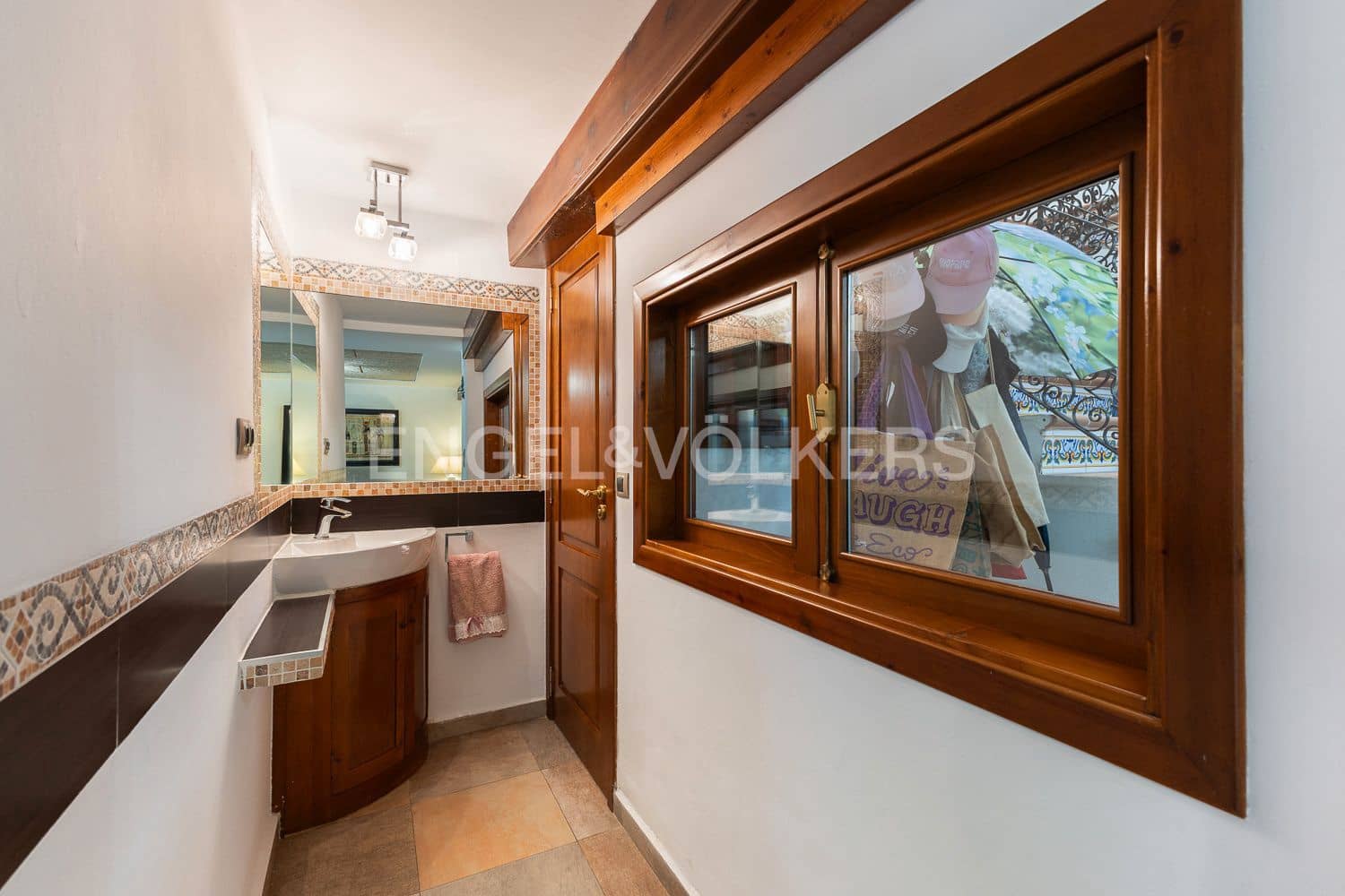 12 sovrum Hotell till salu i Xativa med pool garage - 875 000 € (Ref: 9080205)