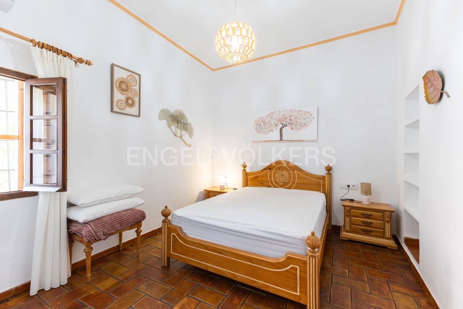 12 sovrum Hotell till salu i Xativa med pool garage - 875 000 € (Ref: 9080205)