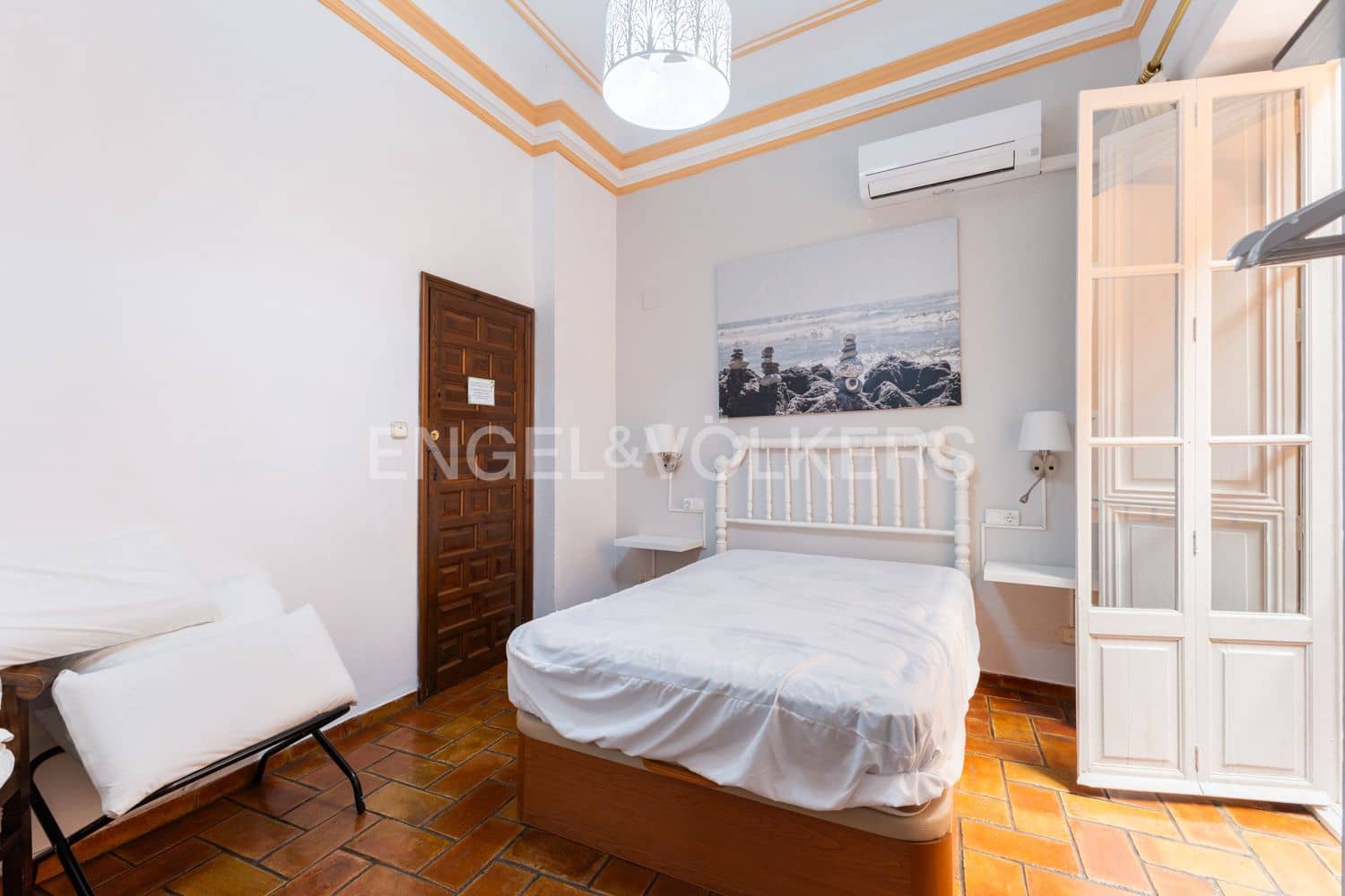 12 sovrum Hotell till salu i Xativa med pool garage - 875 000 € (Ref: 9080205)