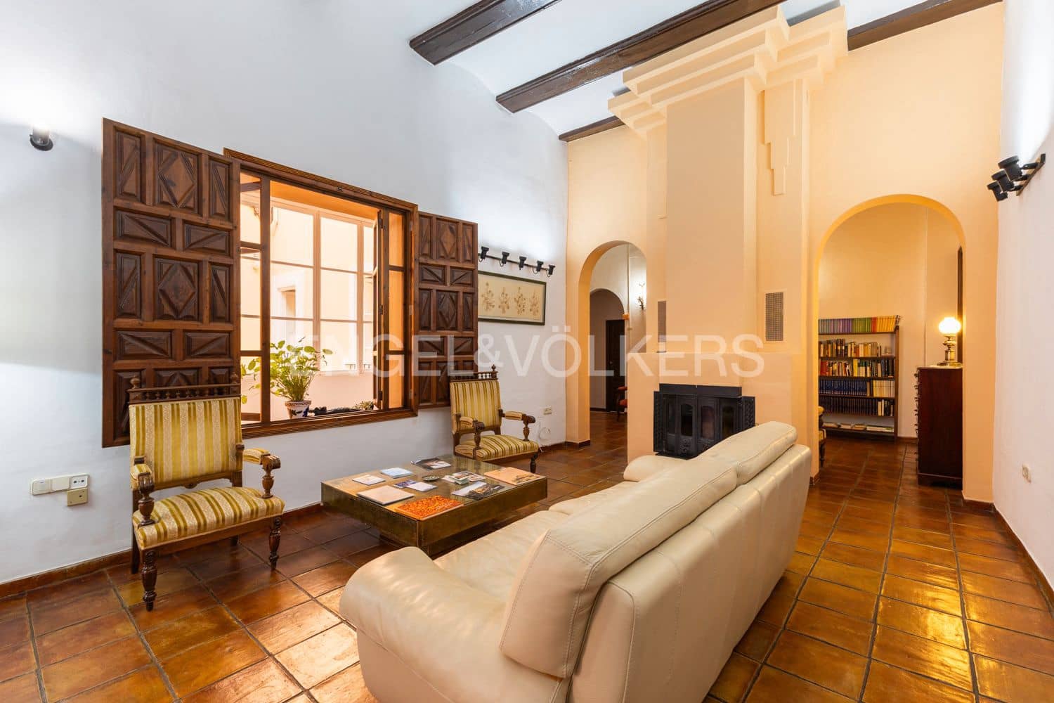12 sovrum Hotell till salu i Xativa med pool garage - 875 000 € (Ref: 9080205)
