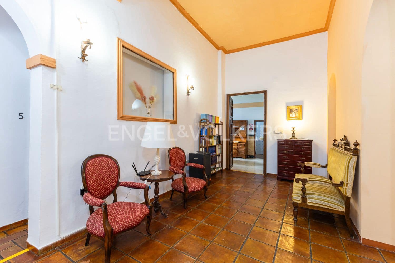 12 sovrum Hotell till salu i Xativa med pool garage - 875 000 € (Ref: 9080205)