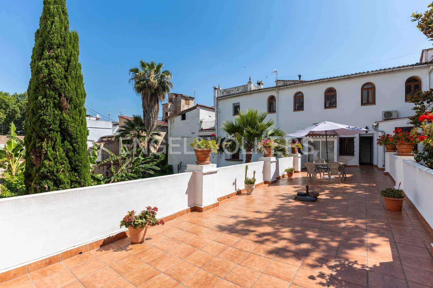 12 sovrum Hotell till salu i Xativa med pool garage - 875 000 € (Ref: 9080205)