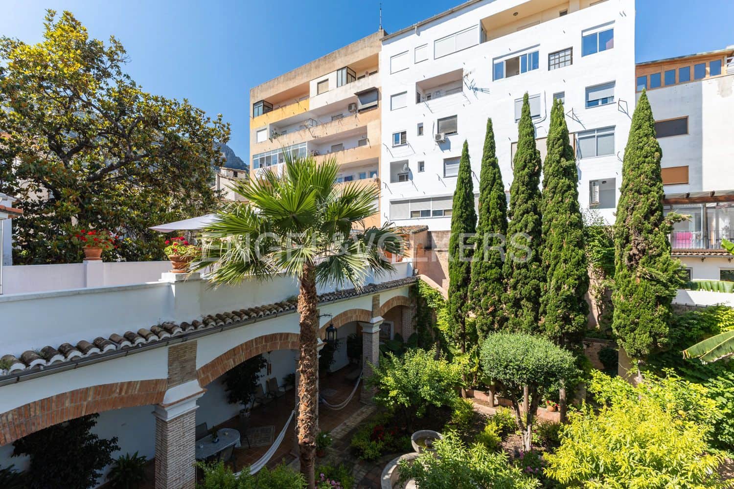 12 sovrum Hotell till salu i Xativa med pool garage - 875 000 € (Ref: 9080205)