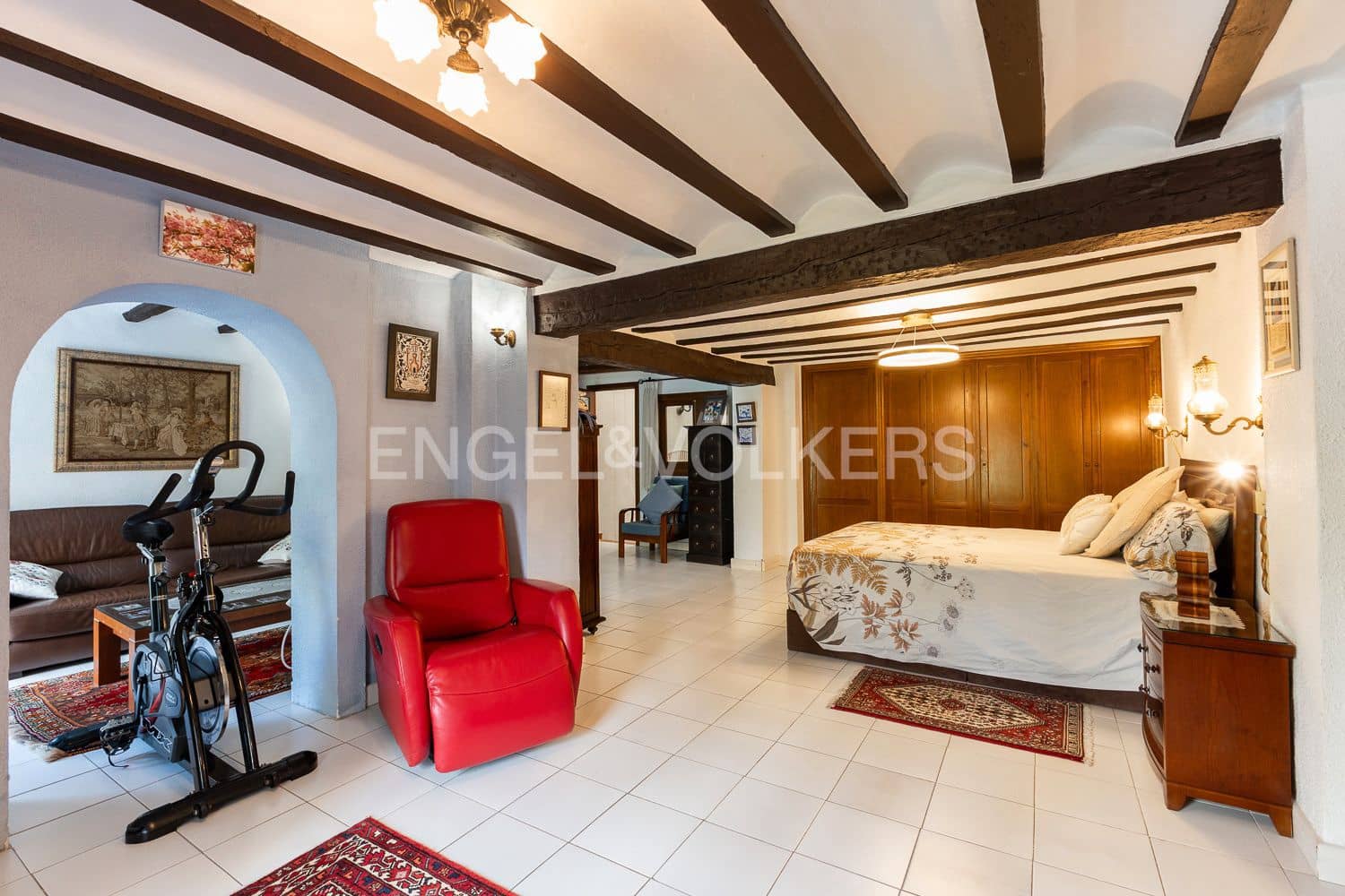 12 sovrum Hotell till salu i Xativa med pool garage - 875 000 € (Ref: 9080205)