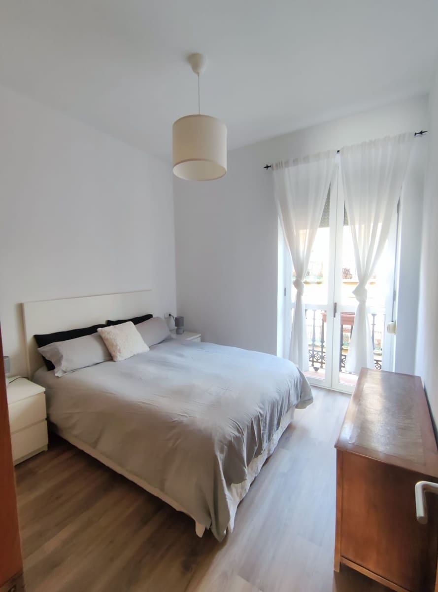 2 soveværelse Lejlighed til leje i Valencia by - € 1.450 (Ref: 9080227)