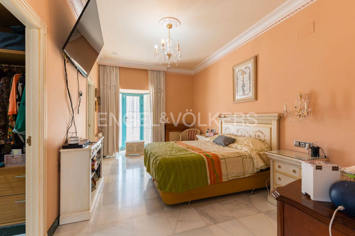 3 bedroom Villa for sale in Viver with garage - € 750,000 (Ref: 9080230)