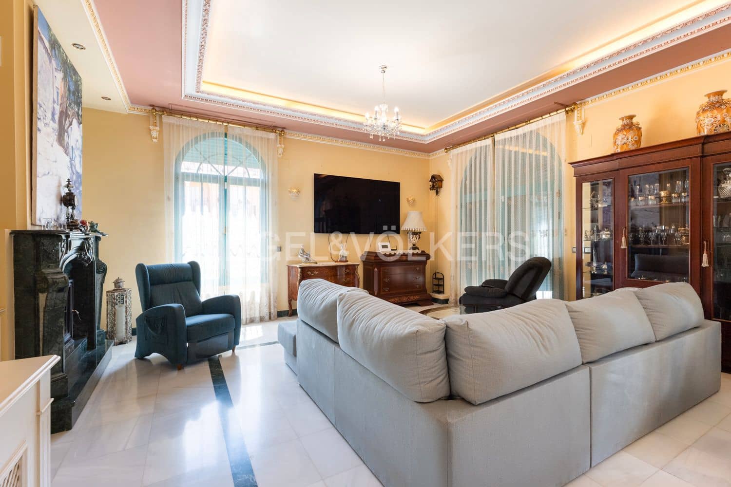 3 bedroom Villa for sale in Viver with garage - € 750,000 (Ref: 9080230)