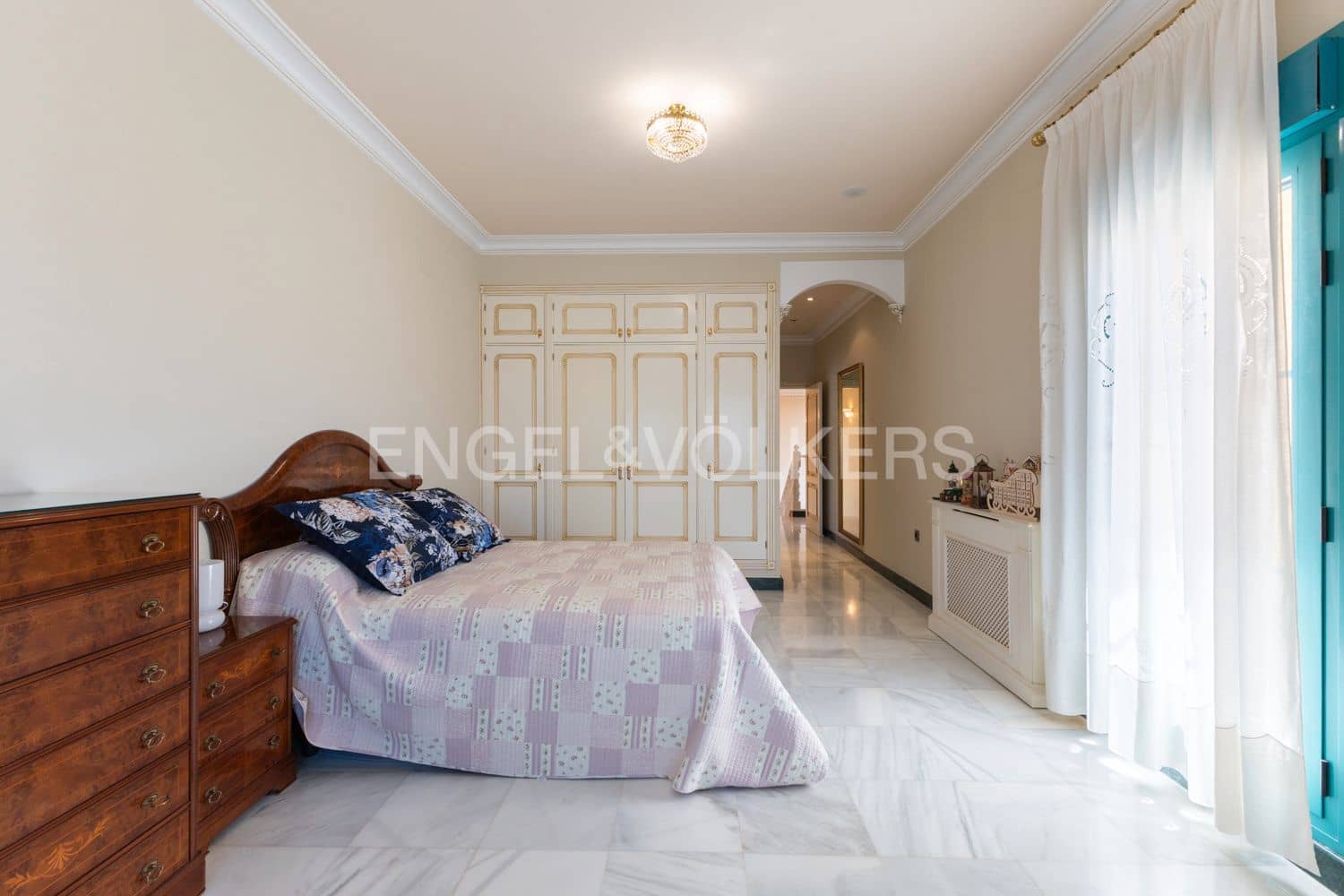 3 bedroom Villa for sale in Viver with garage - € 750,000 (Ref: 9080230)
