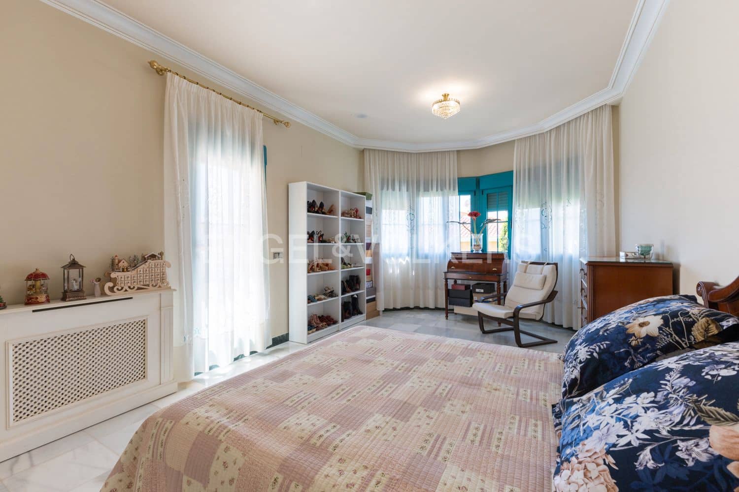 3 bedroom Villa for sale in Viver with garage - € 750,000 (Ref: 9080230)