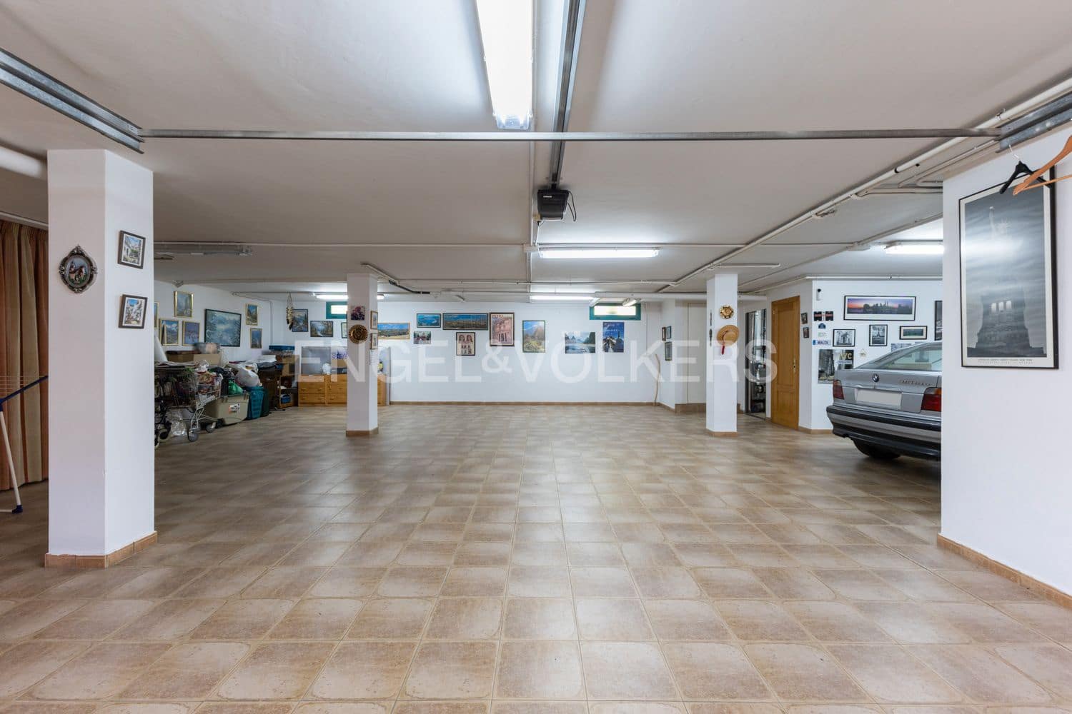3 bedroom Villa for sale in Viver with garage - € 750,000 (Ref: 9080230)
