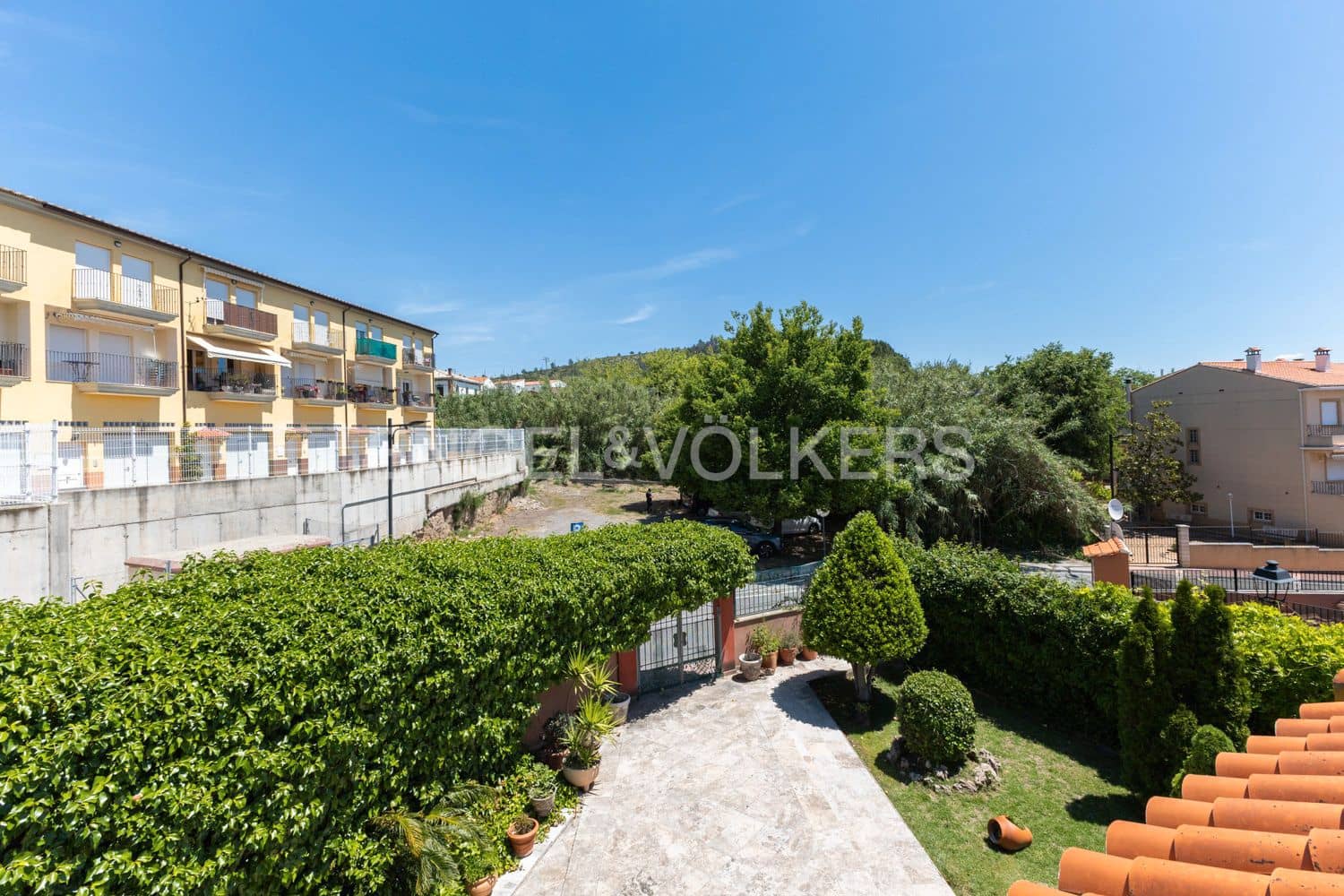 3 bedroom Villa for sale in Viver with garage - € 750,000 (Ref: 9080230)