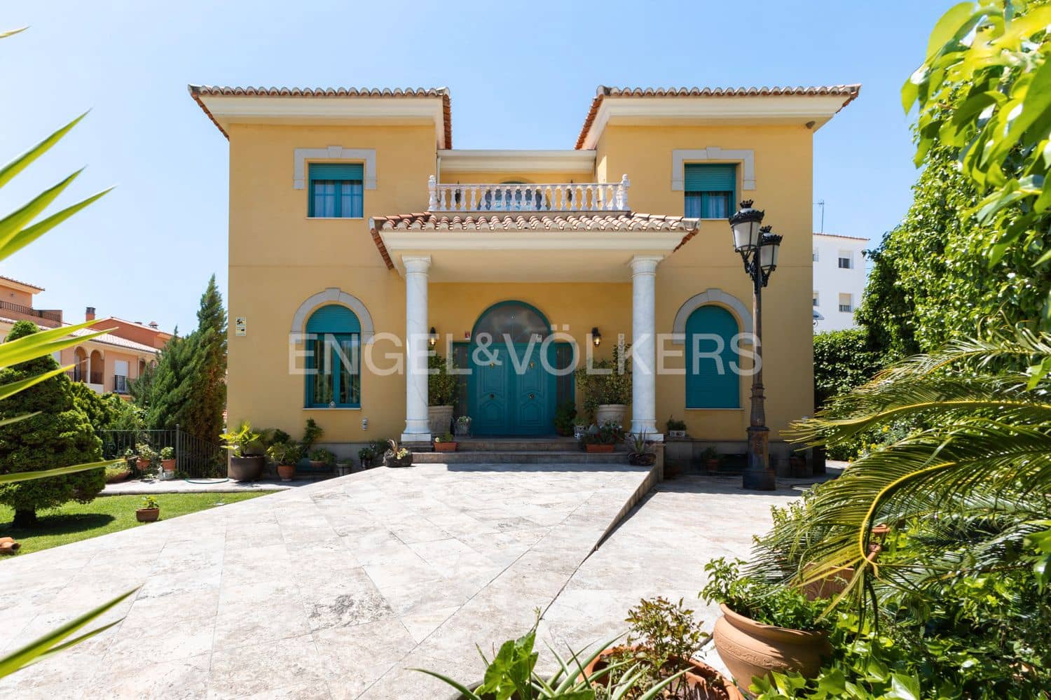 3 bedroom Villa for sale in Viver with garage - € 750,000 (Ref: 9080230)