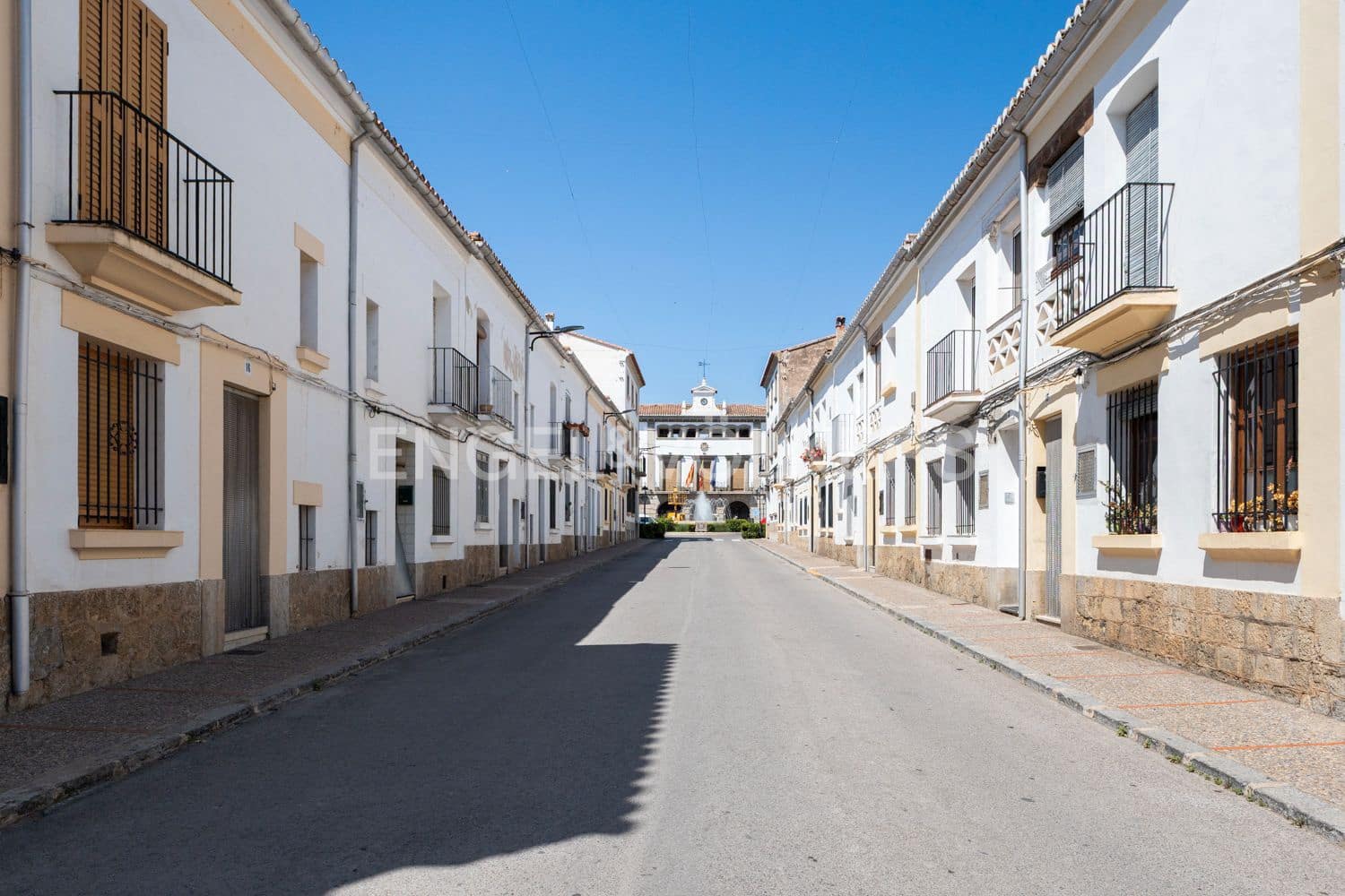 3 bedroom Villa for sale in Viver with garage - € 750,000 (Ref: 9080230)