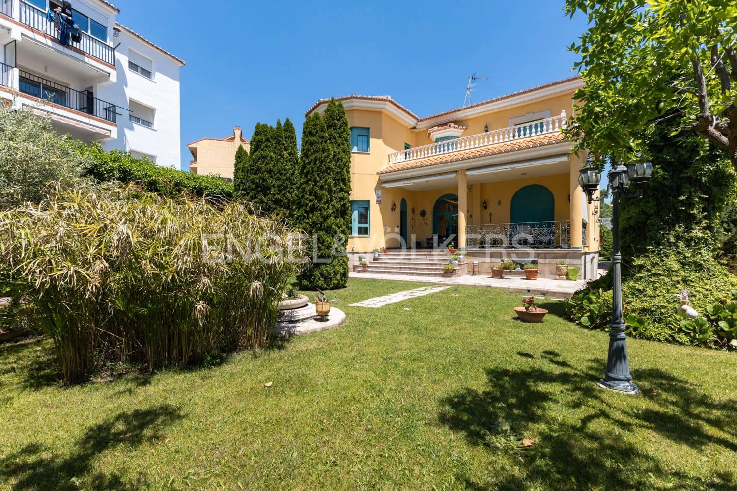 3 bedroom Villa for sale in Viver with garage - € 750,000 (Ref: 9080230)