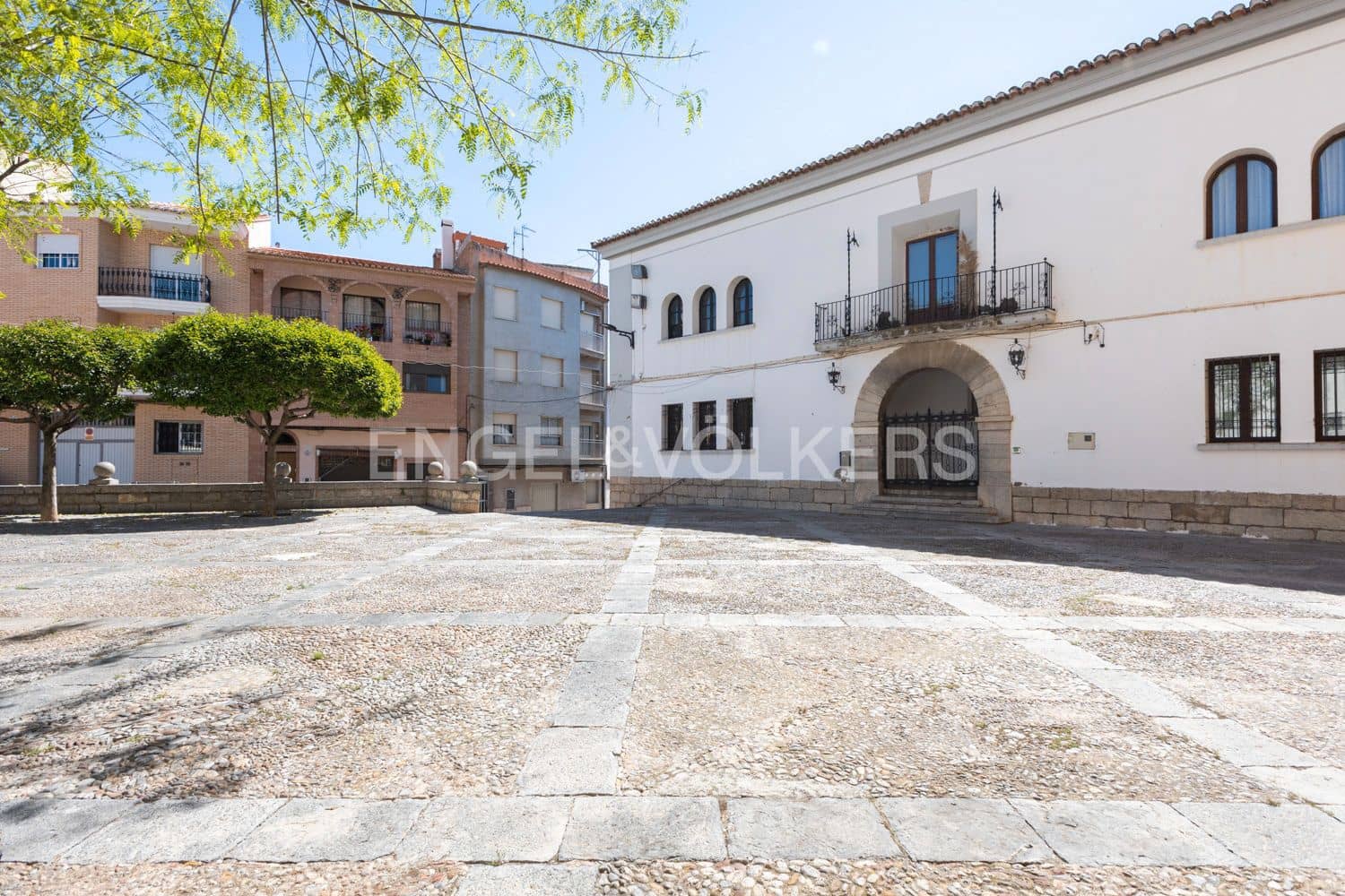 3 bedroom Villa for sale in Viver with garage - € 750,000 (Ref: 9080230)