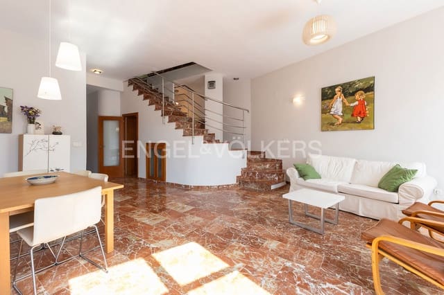 4 slaapkamer Penthouse te koop in El Carme, Valencia stad - € 780.000 (Ref: 9080241)