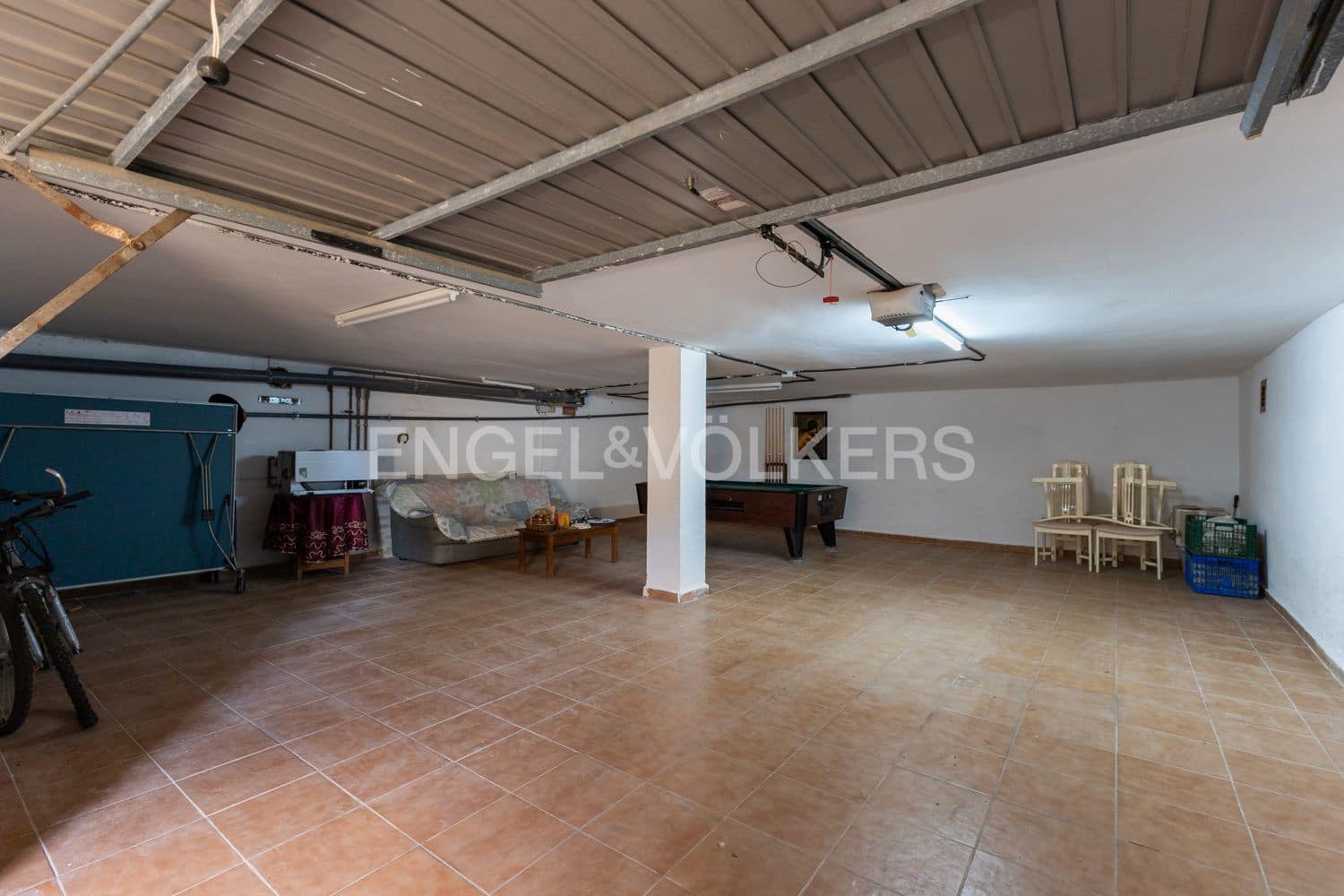 Chalet de 5 habitaciones en Oropesa  en venta con piscina garaje - 439.000 € (Ref: 9080263)