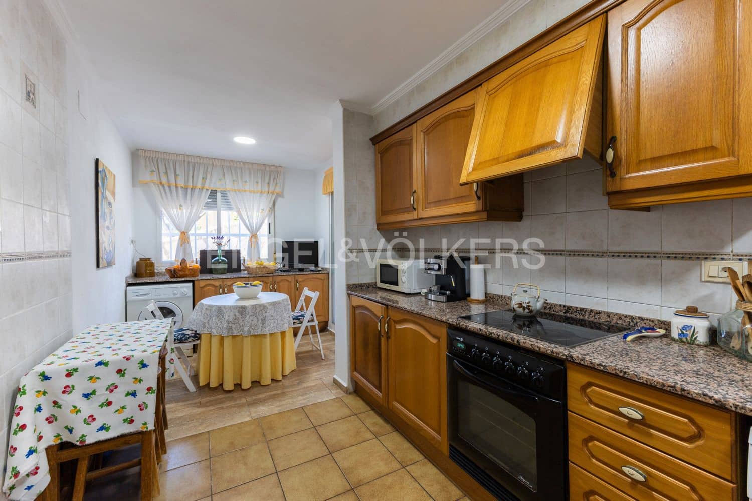Chalet de 5 habitaciones en Oropesa  en venta con piscina garaje - 439.000 € (Ref: 9080263)