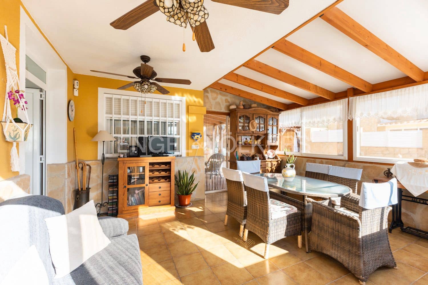 Chalet de 5 habitaciones en Oropesa  en venta con piscina garaje - 439.000 € (Ref: 9080263)