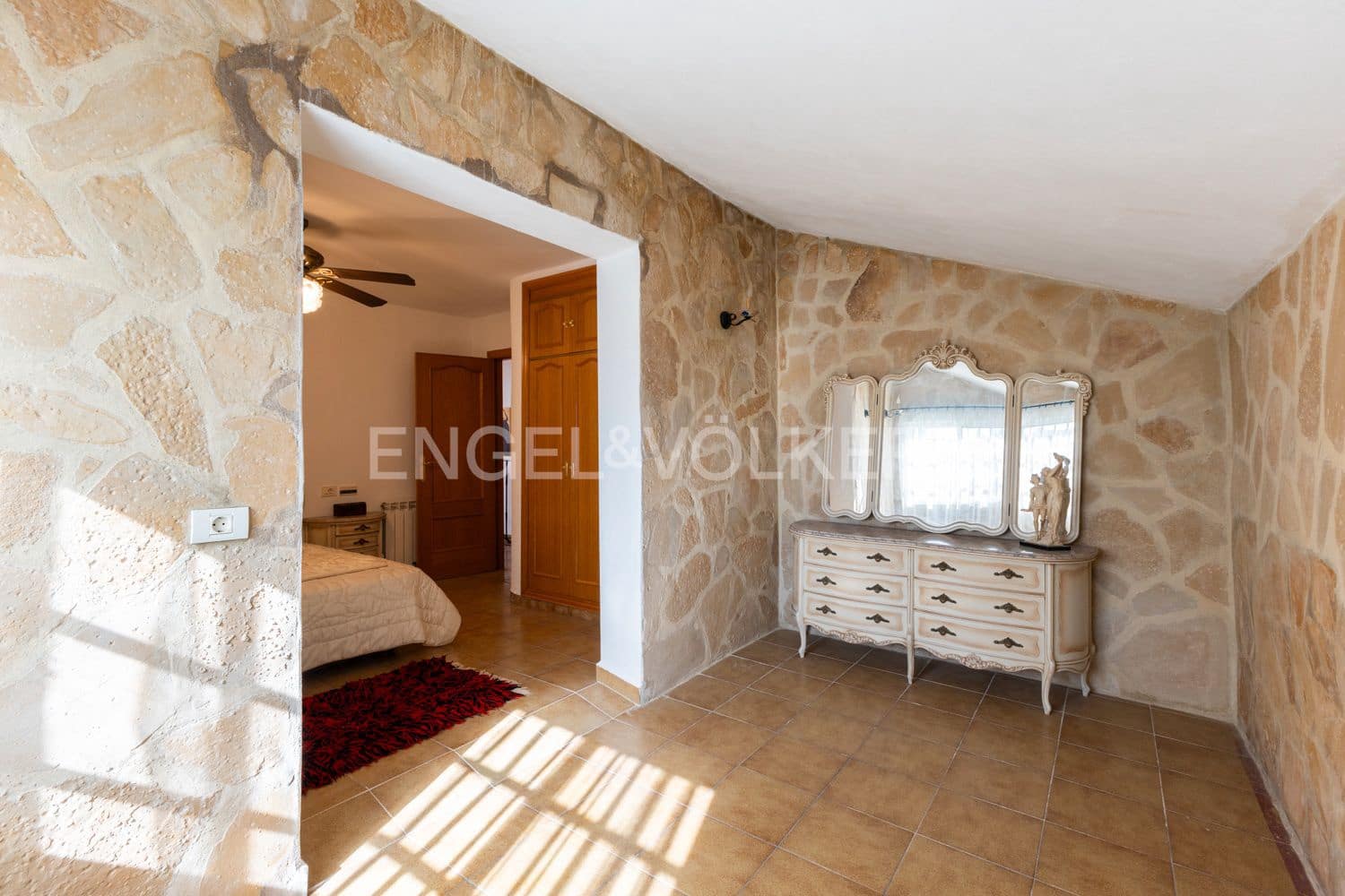 Chalet de 5 habitaciones en Oropesa  en venta con piscina garaje - 439.000 € (Ref: 9080263)