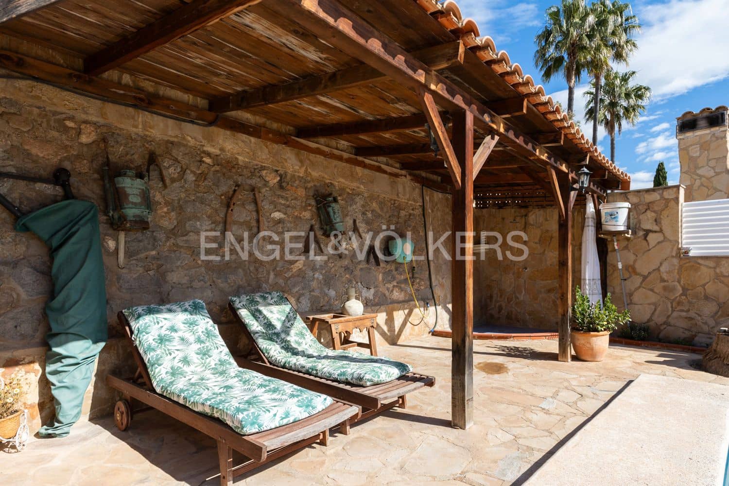 Chalet de 5 habitaciones en Oropesa  en venta con piscina garaje - 439.000 € (Ref: 9080263)