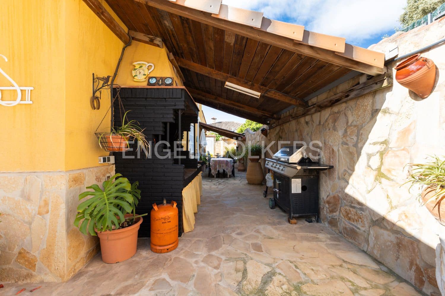 Chalet de 5 habitaciones en Oropesa  en venta con piscina garaje - 439.000 € (Ref: 9080263)