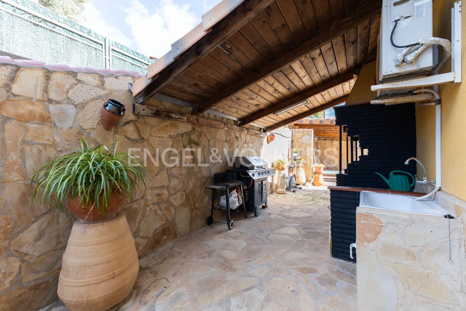Chalet de 5 habitaciones en Oropesa  en venta con piscina garaje - 439.000 € (Ref: 9080263)